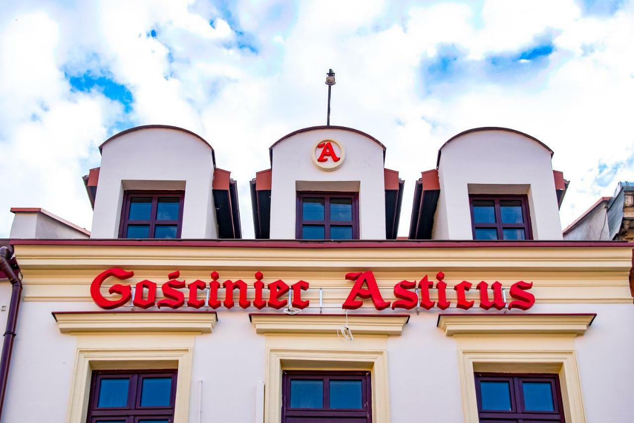 Bed and Breakfast Gosciniec Asticus Ярослав Экстерьер фото